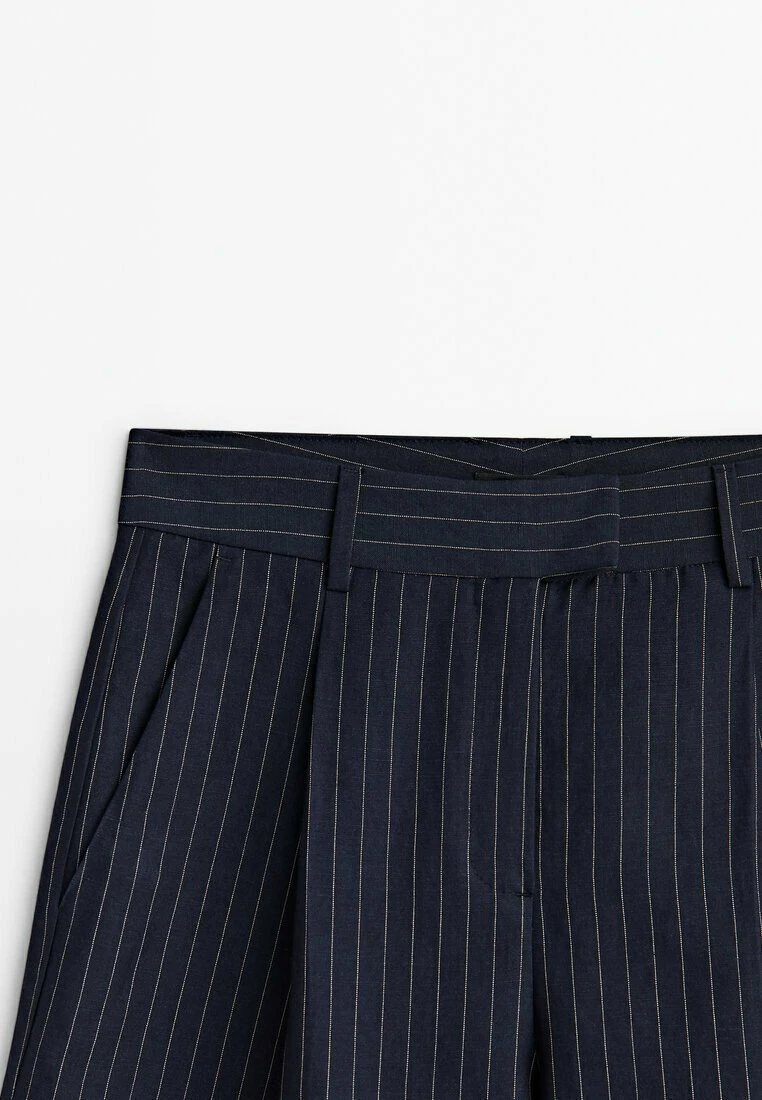 Massimo Dutti Pinstripe BermudaWith Darts - Shorts 11 Massimo Dutti Pinstripe BermudaWith Darts - Shorts - Image 9