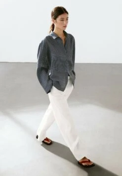 Massimo Dutti STRIPED WITH BUCKLE DETAIL - Trousers - White -Massimo Dutti Shop e807ba71036c4e6686215a4d8ac41fb4