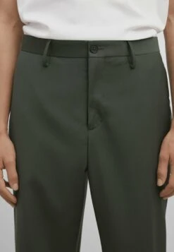 Massimo Dutti Cold Studio - Chinos - Green -Massimo Dutti Shop e8ad768433cf4a56a943de747d221cc5