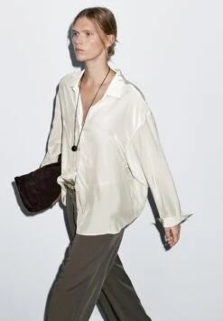 Massimo Dutti FLOWING LIGHTWEIGHT - Button-down Blouse - Beige -Massimo Dutti Shop e8e72da32b0d426a85a8370eef18d90d