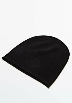 Massimo Dutti Beanie - Black -Massimo Dutti Shop e8f6248bb1294deca50ebd7e446f7c8c