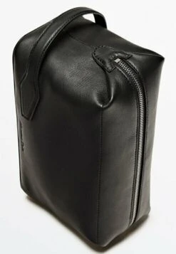 Massimo Dutti Toiletry With Zip- Wash Bag - Black -Massimo Dutti Shop e93567580aaa4cda80a385c8504839fc