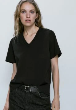 Massimo Dutti Basic T-Shirt - Black -Massimo Dutti Shop e9362c195e284dc5978771e759724386