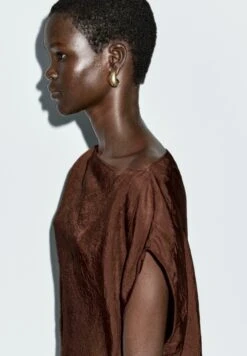 Massimo Dutti LONG BOAT NECK WITH GATHERED WAIST DETAIL - Day Dress - Bordeaux -Massimo Dutti Shop e9b74925b3214f748cbf51273acbc715