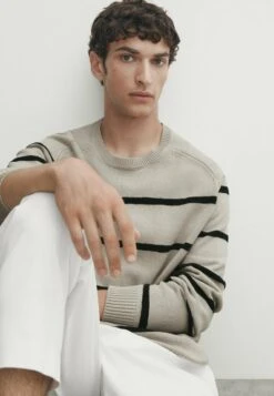 Massimo Dutti Colour Block Crew Neck- Jumper - Beige -Massimo Dutti Shop e9dfb36ed5b6426bb88f6620eb5f4a86