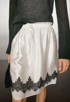 Massimo Dutti CONTRAST LACE-TRIMMED - A-line Skirt - White -Massimo Dutti Shop eaa20d30e2a640e5aad4365d0e975825
