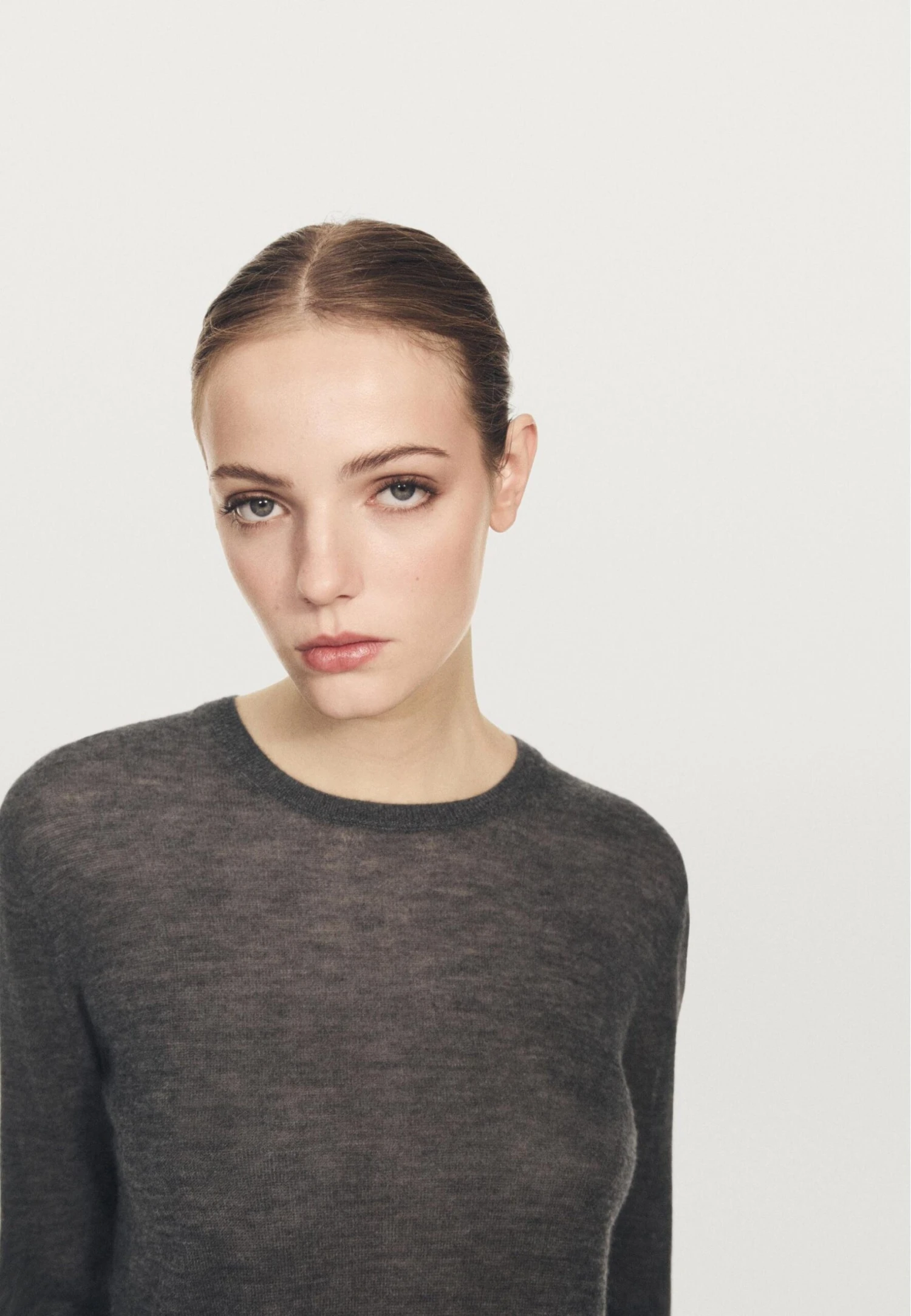 Massimo Dutti FINE SEMI-SHEER WITH CREW NECK - Jumper - Grey 5 Massimo Dutti FINE SEMI-SHEER WITH CREW NECK - Jumper - Grey - Image 3