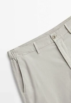 Massimo Dutti Stretch Bermuda- Shorts - Beige 18 Massimo Dutti Stretch Bermuda- Shorts - Beige -Massimo Dutti Shop ead5c33240a74d7cab86f4bc1a6127ed