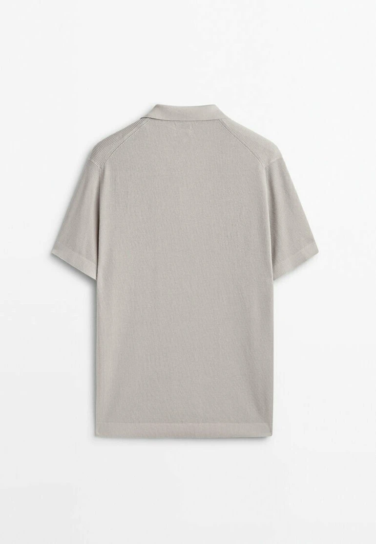 Massimo Dutti Vertical-Textured Micro - Polo Shirt - Beige 9 Massimo Dutti Vertical-Textured Micro - Polo Shirt - Beige - Image 7