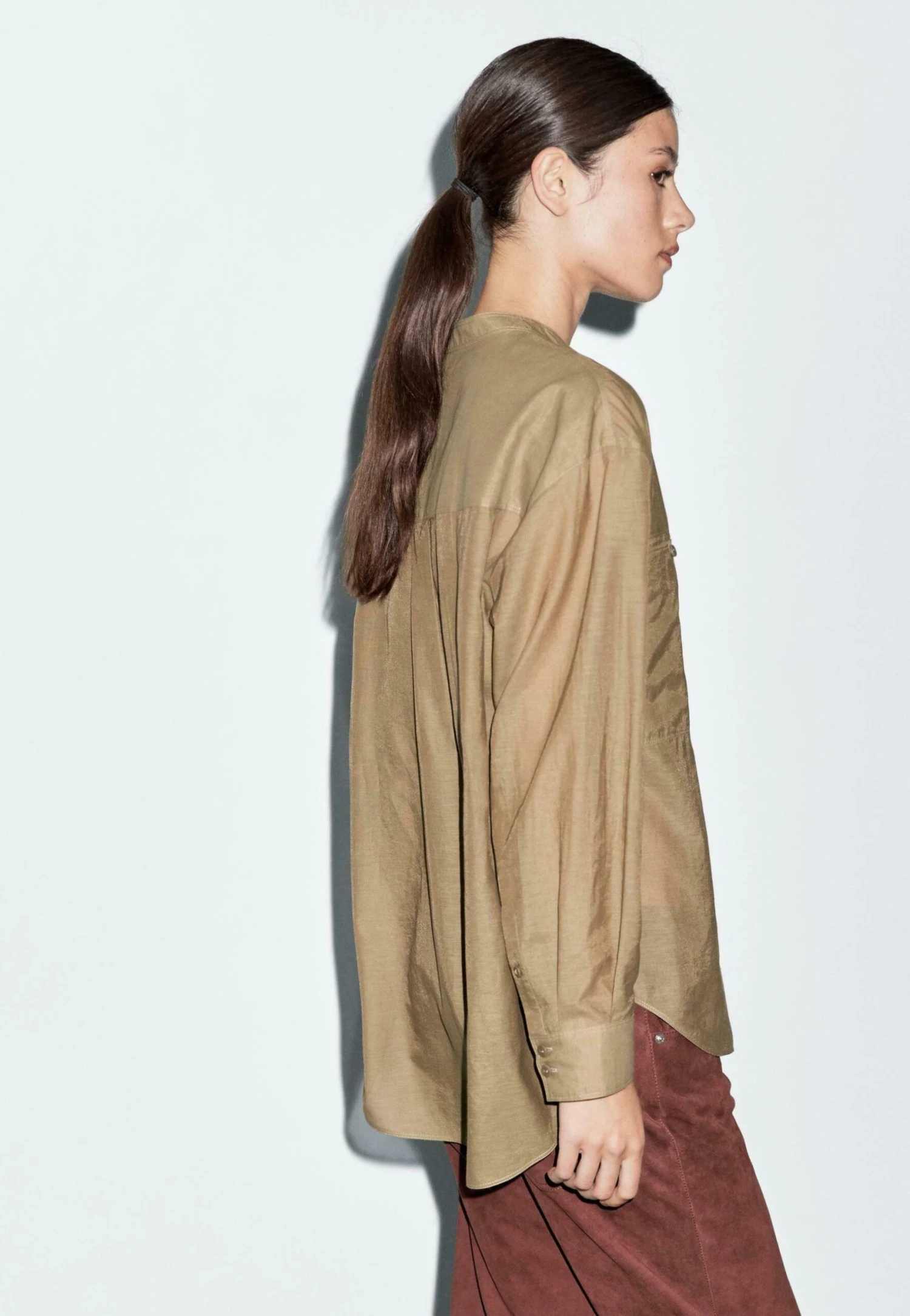 Massimo Dutti LONG GARMENT WITH STAND COLLAR - Button-down Blouse - Khaki 5 Massimo Dutti LONG GARMENT WITH STAND COLLAR - Button-down Blouse - Khaki - Image 3