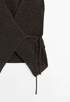 Massimo Dutti CROSSOVER WITH DRAWSTRING - Waistcoat - Mottled Dark Brown 19 Massimo Dutti CROSSOVER WITH DRAWSTRING - Waistcoat - Mottled Dark Brown -Massimo Dutti Shop ecccd0f27b164d9ab6962d0511debee5