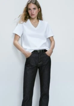 Massimo Dutti Basic T-Shirt - Beige -Massimo Dutti Shop ed079c798eca489c944a8867097954f8