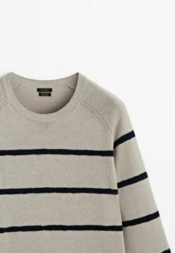 Massimo Dutti Colour Block Crew Neck- Jumper - Beige -Massimo Dutti Shop ee880d739c5b4b1d9b9f2129b99d958a
