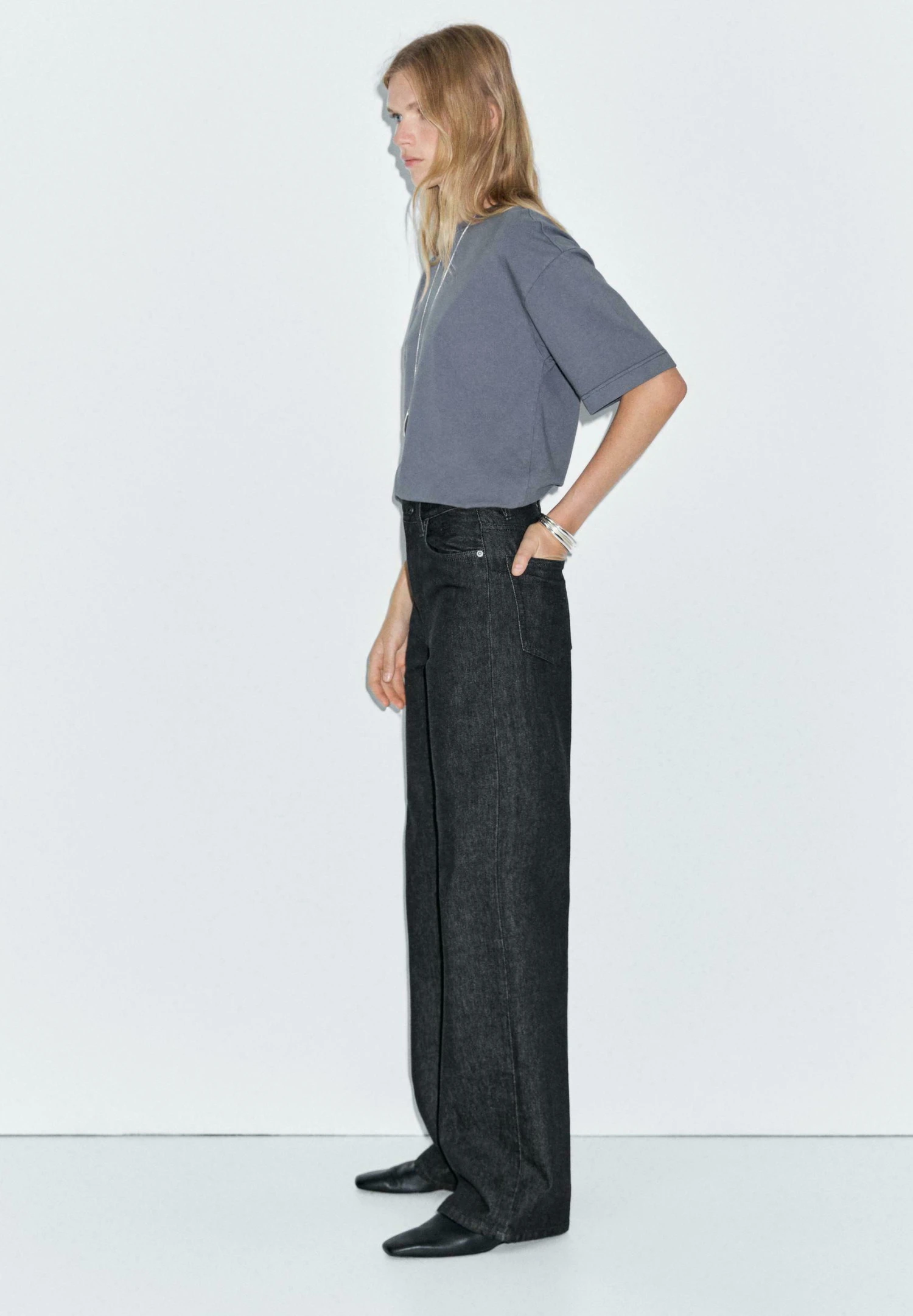 Massimo Dutti HIGH-WAIST WITH FRAYED HEMS - Straight Leg Jeans - Royal Blue 8 Massimo Dutti HIGH-WAIST WITH FRAYED HEMS - Straight Leg Jeans - Royal Blue - Image 6