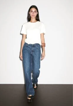 Massimo Dutti REGULAR FIT WITH COLLAR DETAIL - Basic T-shirt - Beige