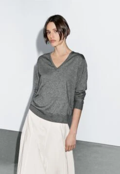 Massimo Dutti LONG SLEEVES WITH V-NECK - Jumper - Grey