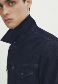 Massimo Dutti Rinse Wash Co-Ordinated Trucket - Denim Jacket - Blue -Massimo Dutti Shop f250f5dae90545ad80cd41eb32d3a99c