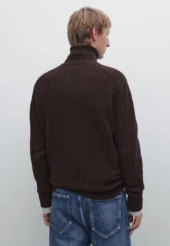 Massimo Dutti MOCK NECK SWEATER - Jumper - Bordeaux -Massimo Dutti Shop f28ec20d9f1c43d0ab395a3f48cdc206