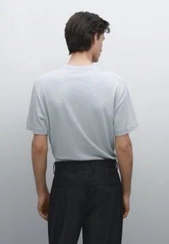 Massimo Dutti SHORT SLEEVE WITH CREW NECK - Basic T-shirt - Light Blue -Massimo Dutti Shop f323ea03188e48449e713e88950044eb