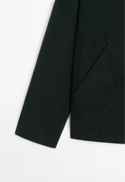 Massimo Dutti CONTRAST COLLAR WITH BUTTONS - Light Jacket - Dark Blue 22 Massimo Dutti CONTRAST COLLAR WITH BUTTONS - Light Jacket - Dark Blue -Massimo Dutti Shop f3f79f0dec2a47c08fc138a37324e756