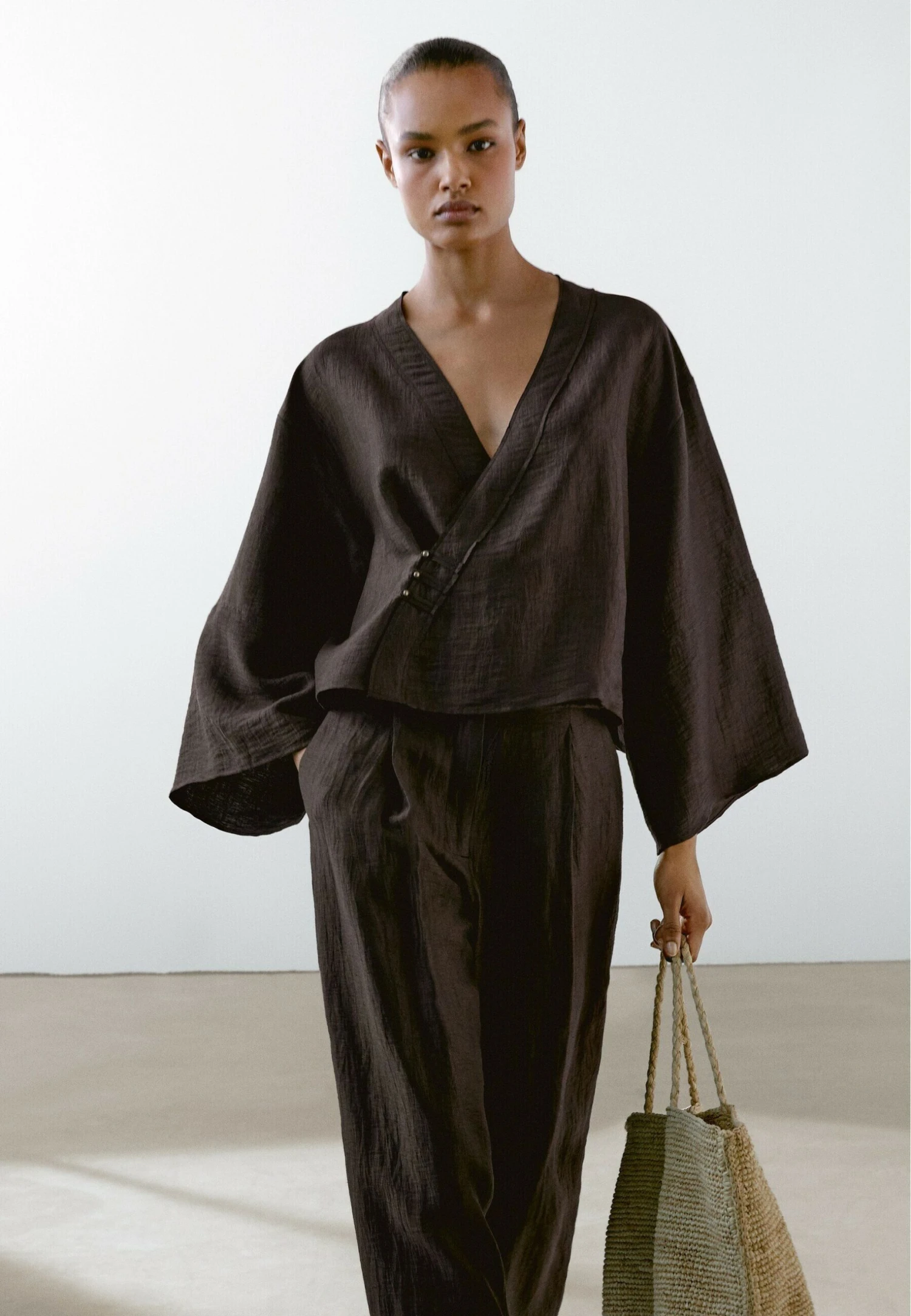 Massimo Dutti CROSSOVER KIMONO - Summer Jacket - Dark Purple 3 Massimo Dutti CROSSOVER KIMONO - Summer Jacket - Dark Purple