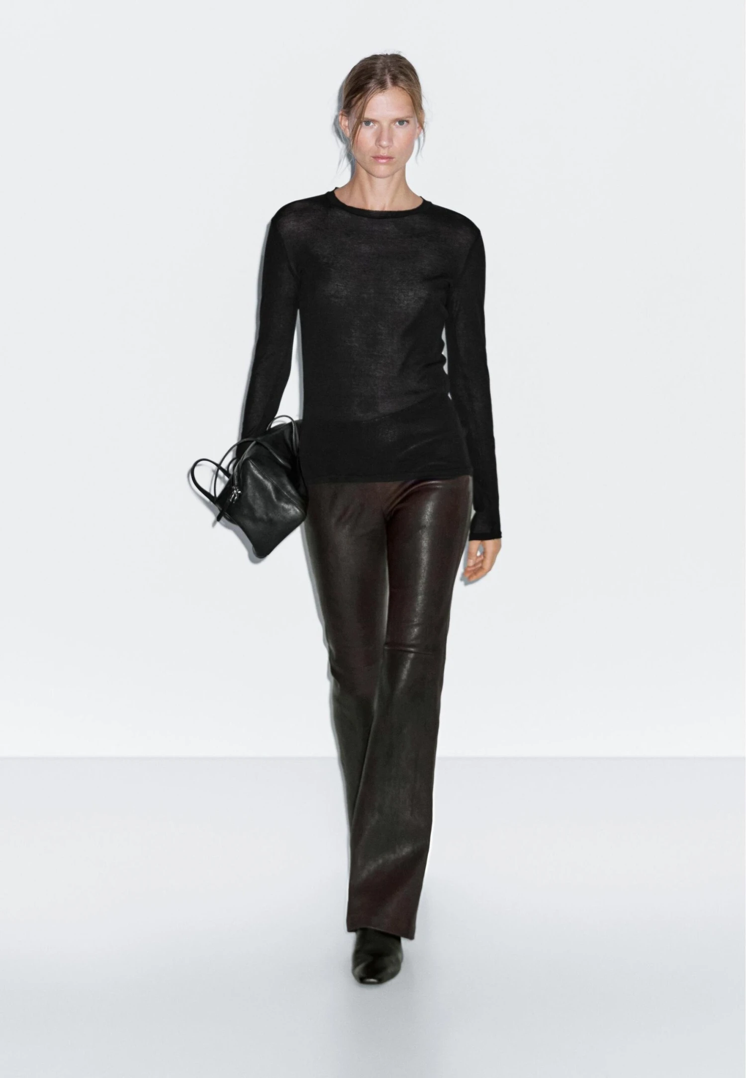 Massimo Dutti WITH NECKLINE - Long Sleeved Top - Black 5 Massimo Dutti WITH NECKLINE - Long Sleeved Top - Black - Image 3