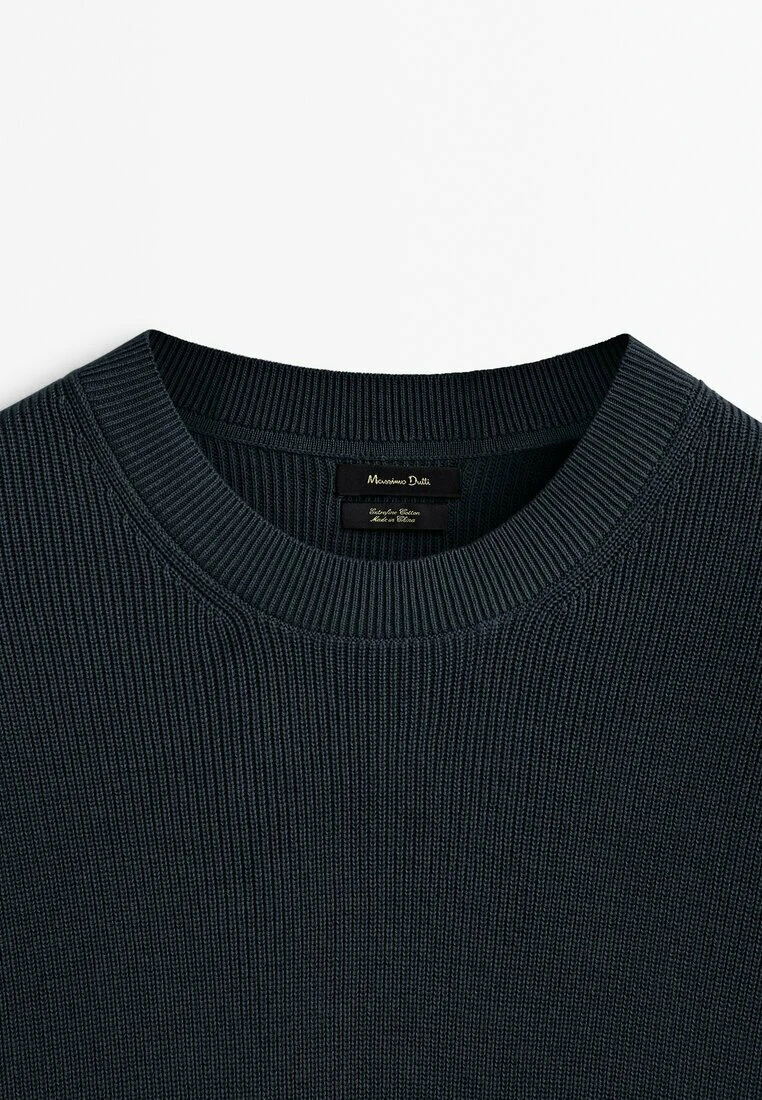 Massimo Dutti Vertical Textured Short Sleeve - Basic T-Shirt - Dark Blue 5 Massimo Dutti Vertical Textured Short Sleeve - Basic T-Shirt - Dark Blue - Image 3