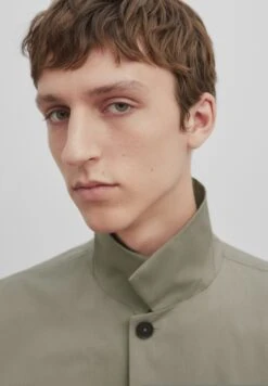 Massimo Dutti Studio - Overshirt With Pockets - Summer Jacket - Khaki -Massimo Dutti Shop f64b76ebd575431d9bb608043774ecb3