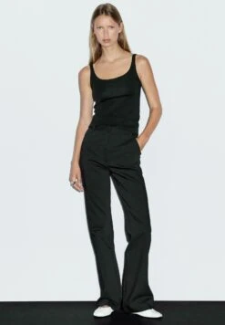 Massimo Dutti FLARED STRETCH - Relaxed Fit Jeans - Black 12 Massimo Dutti FLARED STRETCH - Relaxed Fit Jeans - Black -Massimo Dutti Shop f64fe059b7f04e25a0b1bf0c47f240c2