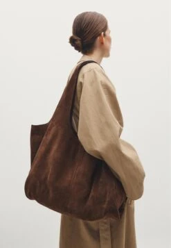 Massimo Dutti MAXI TOTE BAG - Handbag - Light Brown -Massimo Dutti Shop f6fbb54061a0436b82e57db08382d11b