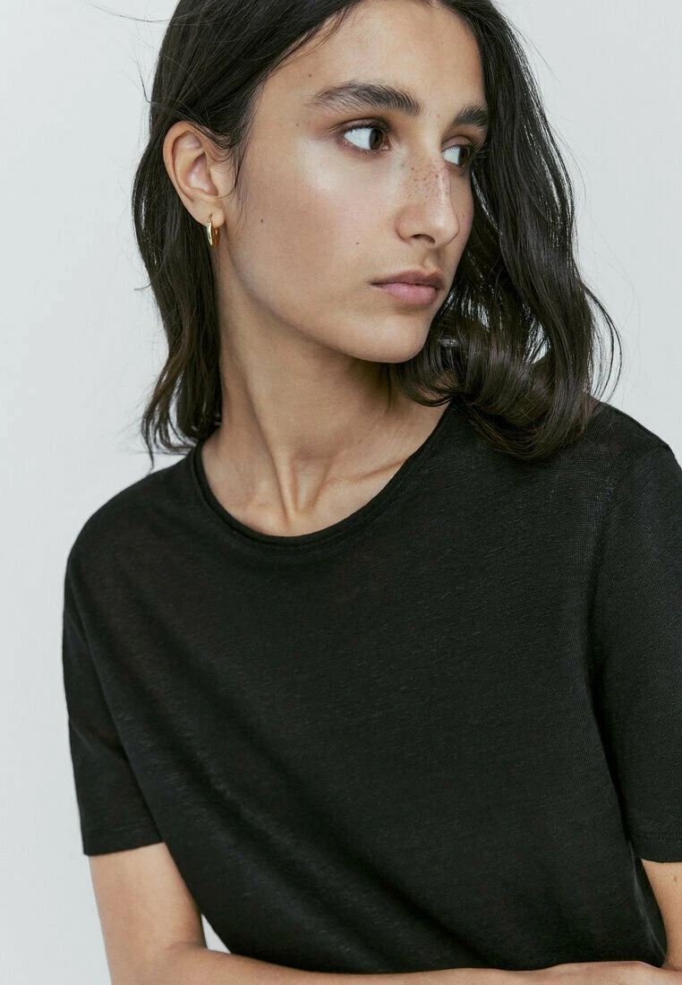 Massimo Dutti Short Sleeve- Basic T-Shirt - Black 5 Massimo Dutti Short Sleeve- Basic T-Shirt - Black - Image 3