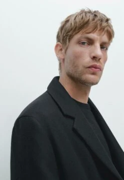 Massimo Dutti LONG WITH LAPEL COLLAR - Classic Coat - Black -Massimo Dutti Shop f7b2a0012bc445748c1702bb498522e5