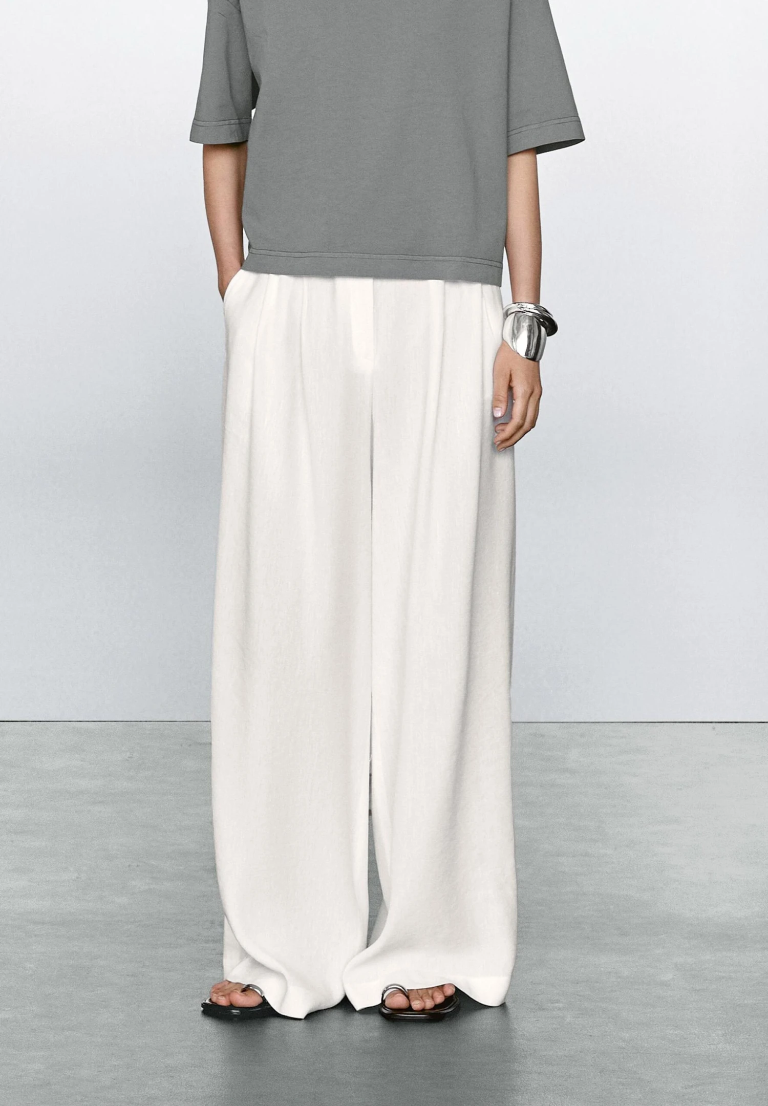 Massimo Dutti DARTED PALAZZO - Trousers - White 4 Massimo Dutti DARTED PALAZZO - Trousers - White - Image 2