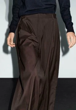 Massimo Dutti FLOWING WITH DARTS - Trousers - Dark Brown -Massimo Dutti Shop f7f5248378484eddbd3f14a32b9c3241