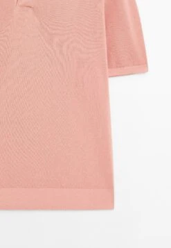 Massimo Dutti LIGHTWEIGHT V-NECK - Polo Shirt - Pink -Massimo Dutti Shop f802bae9cfb840f0bd622739ecee51b7