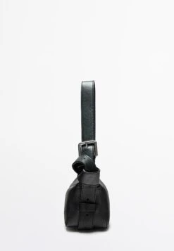 Massimo Dutti SMALL WITH BUCKLE - Handbag - Black 11 Massimo Dutti SMALL WITH BUCKLE - Handbag - Black -Massimo Dutti Shop f8ce62956016444597f1a8b35039f825