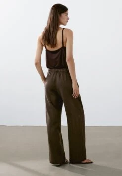 Massimo Dutti TRIPLE DARTED - Trousers - Mottled Dark Brown -Massimo Dutti Shop f94dc4054c3b4ad78e4d40283b17d867