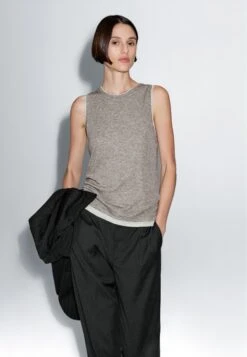 Massimo Dutti SLEEVELESS WITH DOUBLE TRIM - Basic T-shirt - Grey