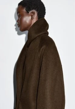 Massimo Dutti DOUBLE-BREASTED WITH - Short Coat - Mottled Dark Green -Massimo Dutti Shop f9b34efe70cc46109d6ae92c7273dfb8