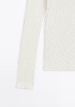 Massimo Dutti CREW NECK LONG SLEEVE TEXTURED - Long Sleeved Top - Light Yellow 19 Massimo Dutti CREW NECK LONG SLEEVE TEXTURED - Long Sleeved Top - Light Yellow -Massimo Dutti Shop f9dc7244dbce4b5491b20aa960a13bfe