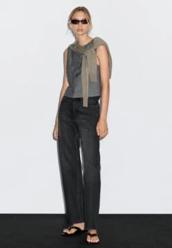Massimo Dutti HIGH-WAISTED - Straight Leg Jeans - Black
