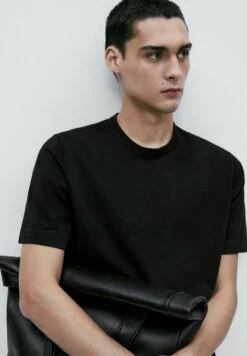 Massimo Dutti Short Sleeve- Basic T-Shirt - Black -Massimo Dutti Shop fbce0e22566c46618db75fac83c1f3be