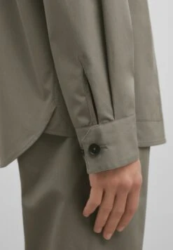 Massimo Dutti Studio - Overshirt With Pockets - Summer Jacket - Khaki -Massimo Dutti Shop fc34a6424bb94afea76e330537ee117c