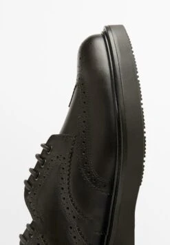 Massimo Dutti CRACKLED - Lace-ups - Dark Brown -Massimo Dutti Shop fc9d5955d5fc4acaa251f1eb4b816144