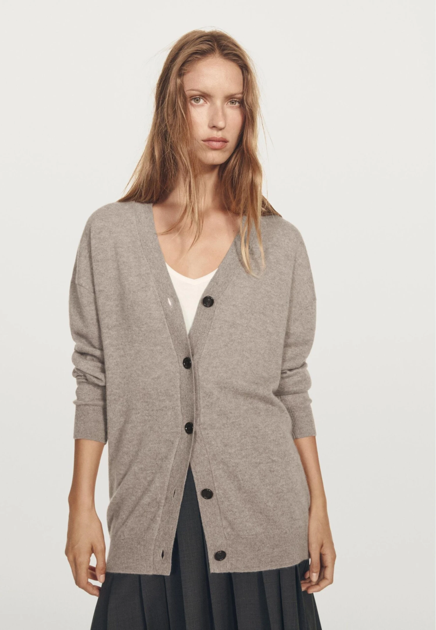 Massimo Dutti BUTTONED OVERSIZE WITH V-NECK - Cardigan - Mottled Brown