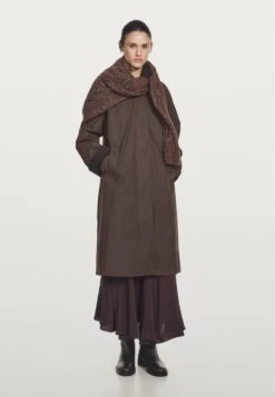 Massimo Dutti LONG WAXED CORDUROY - Classic Coat - Dark Brown -Massimo Dutti Shop fd081a6ec94b4e0b84e9937f4242b2d0
