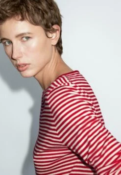 Massimo Dutti STRIPED LONG SLEEVE - Jumper - Red -Massimo Dutti Shop fd525b4e9ffe4d318a6f7b58a1a4a5c8