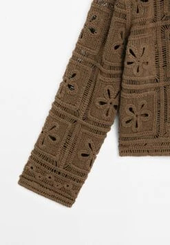 Massimo Dutti CROCHET KNIT WITH BUTTONS - Light Jacket - Dark Brown 19 Massimo Dutti CROCHET KNIT WITH BUTTONS - Light Jacket - Dark Brown -Massimo Dutti Shop fda7b4afecf6484e93c9b86c72e24cbe