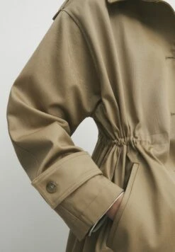 Massimo Dutti With Adjustable Waist And Buttons - Parka - Olive -Massimo Dutti Shop fe304d00595b4c4f878ec1b7eb483309