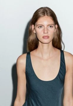 Massimo Dutti STRAPPY ROUND NECK - Day Dress - Mottled Dark Green -Massimo Dutti Shop fe6912beed1c404fb9ef0338b967f054